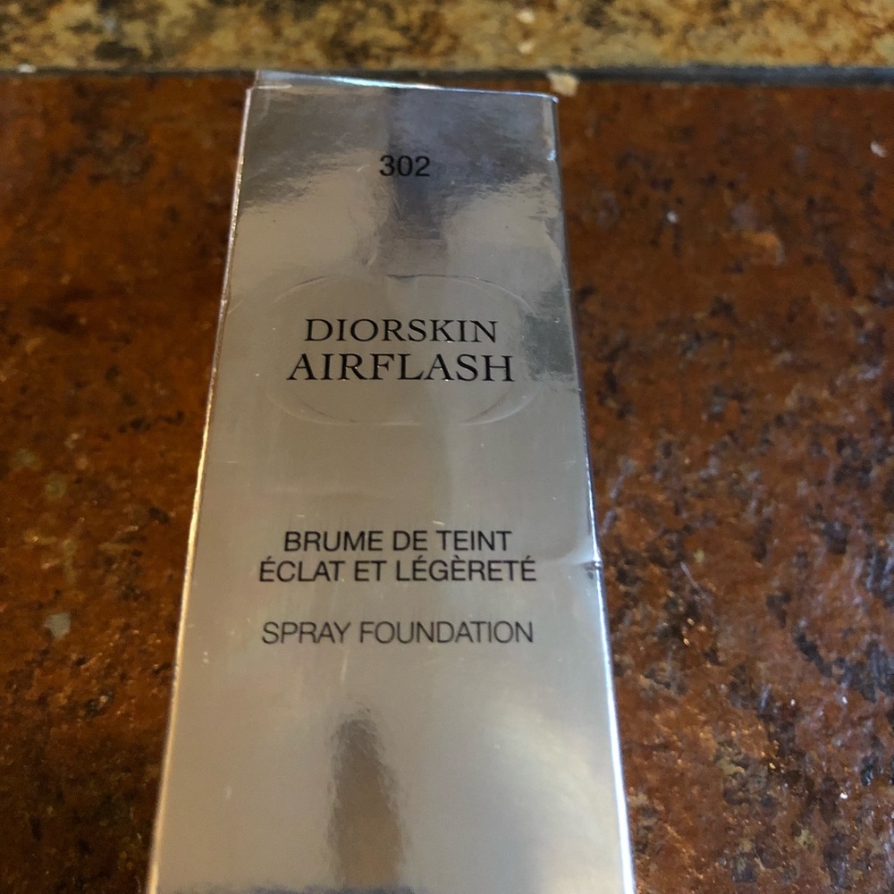 Dior Skin Airflash spray foundation